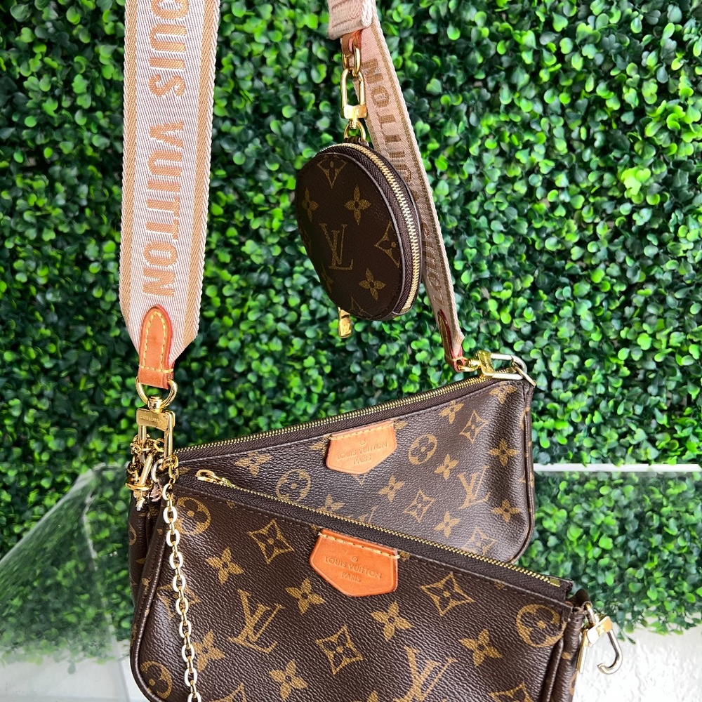 LOUIS VUITTON MULTI POCHETTE BAG PINK